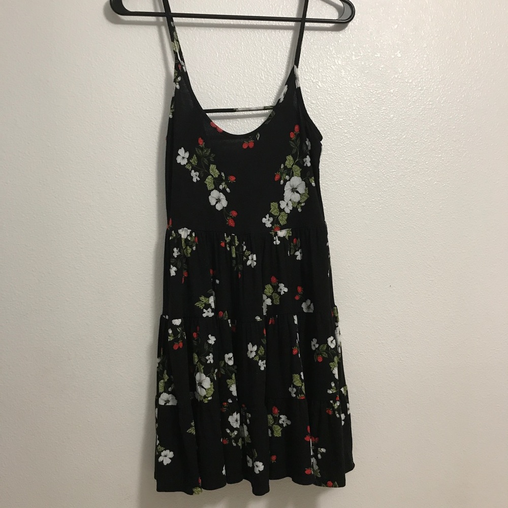 FLORAL LATTER BACK DRESS - Picture 3 of 4